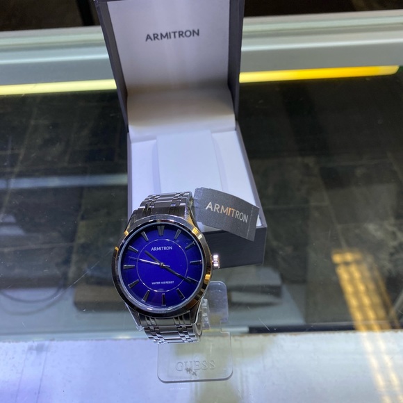 Watch - Picture 2 of 2